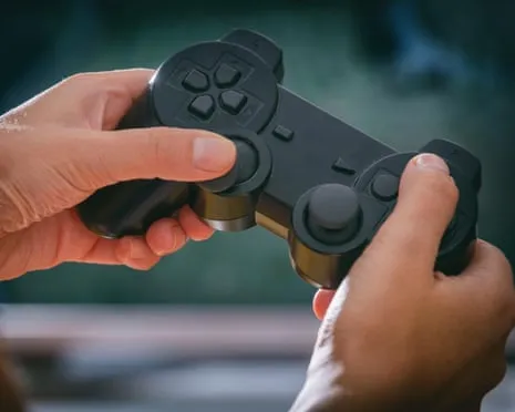 Why Do Some Players Reverse Their Controls? Scientists Now Have Insights, And They Are Different From You Think