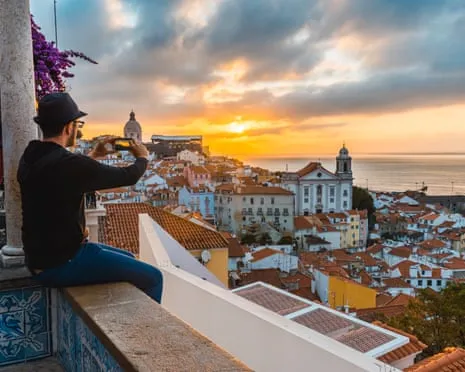 Why Are Countless People from the US Moving to Portugal?